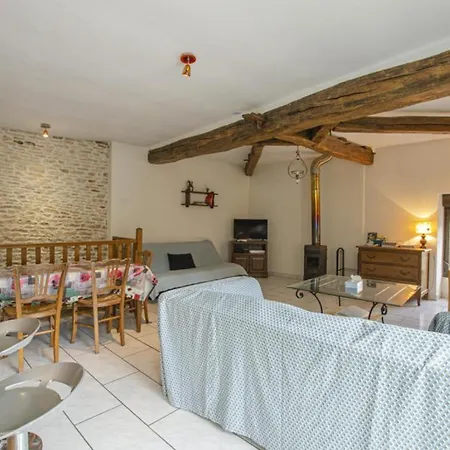 Chez Georges Nyaraló *